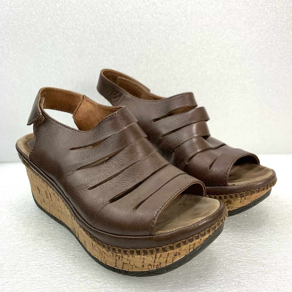 Bussola Straps Wedge Sandals - Women's 37
